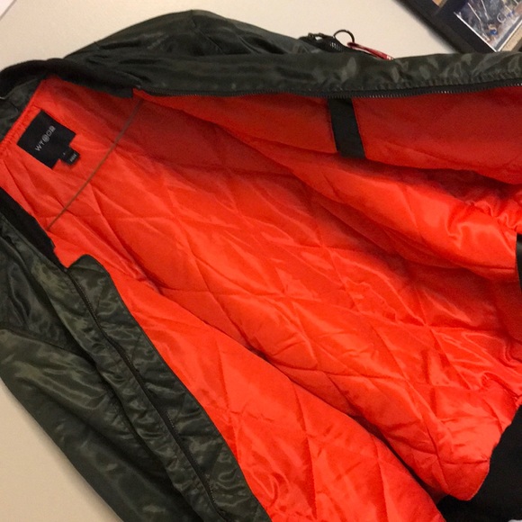 Bomber jacket - Picture 3 of 5